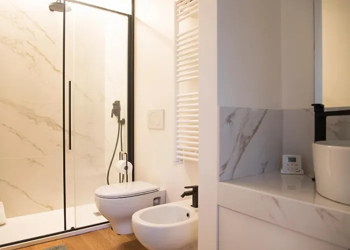 Youhosty - Lambro12 Milano